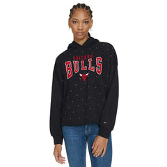 Chicago Bulls Tommy Jeans Women's Stella Cropped Pullover Hoodie Black - NBA