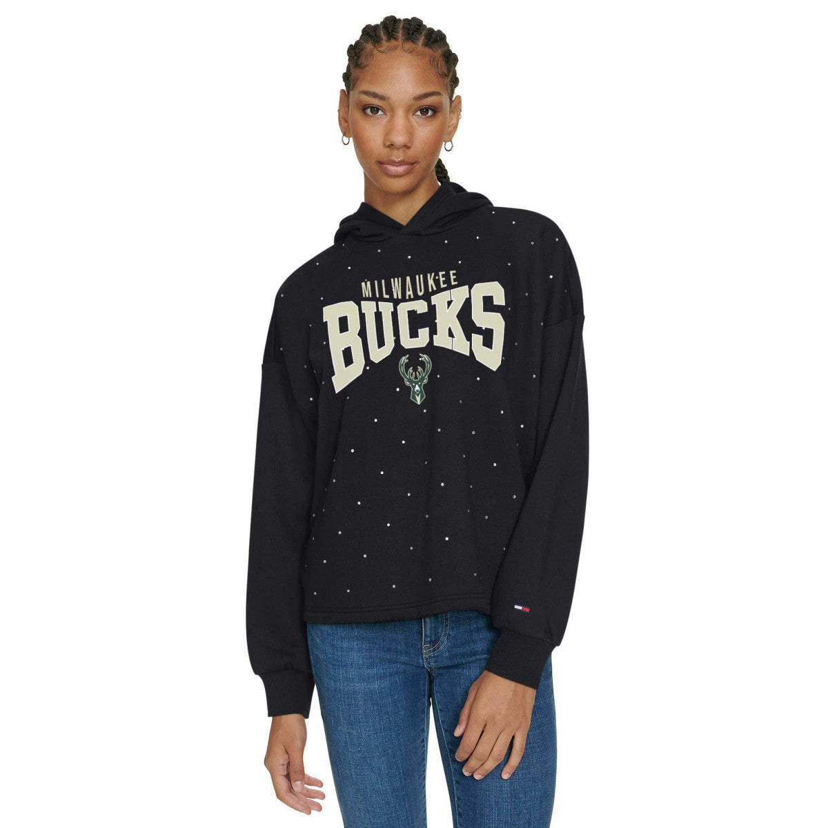Milwaukee Bucks Tommy Jeans Women's Stella Cropped Pullover Hoodie Black - NBA