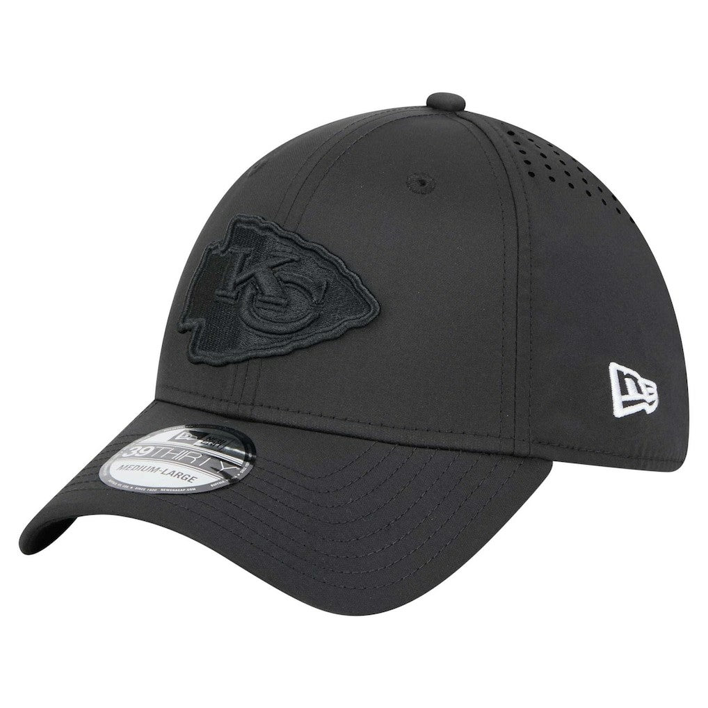 Kansas City Chiefs New Era Hydro 39THIRTY Flex Hat Black | NFL