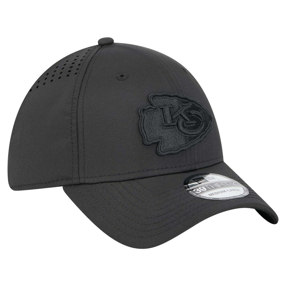 Kansas City Chiefs New Era Hydro 39THIRTY Flex Hat Black | NFL