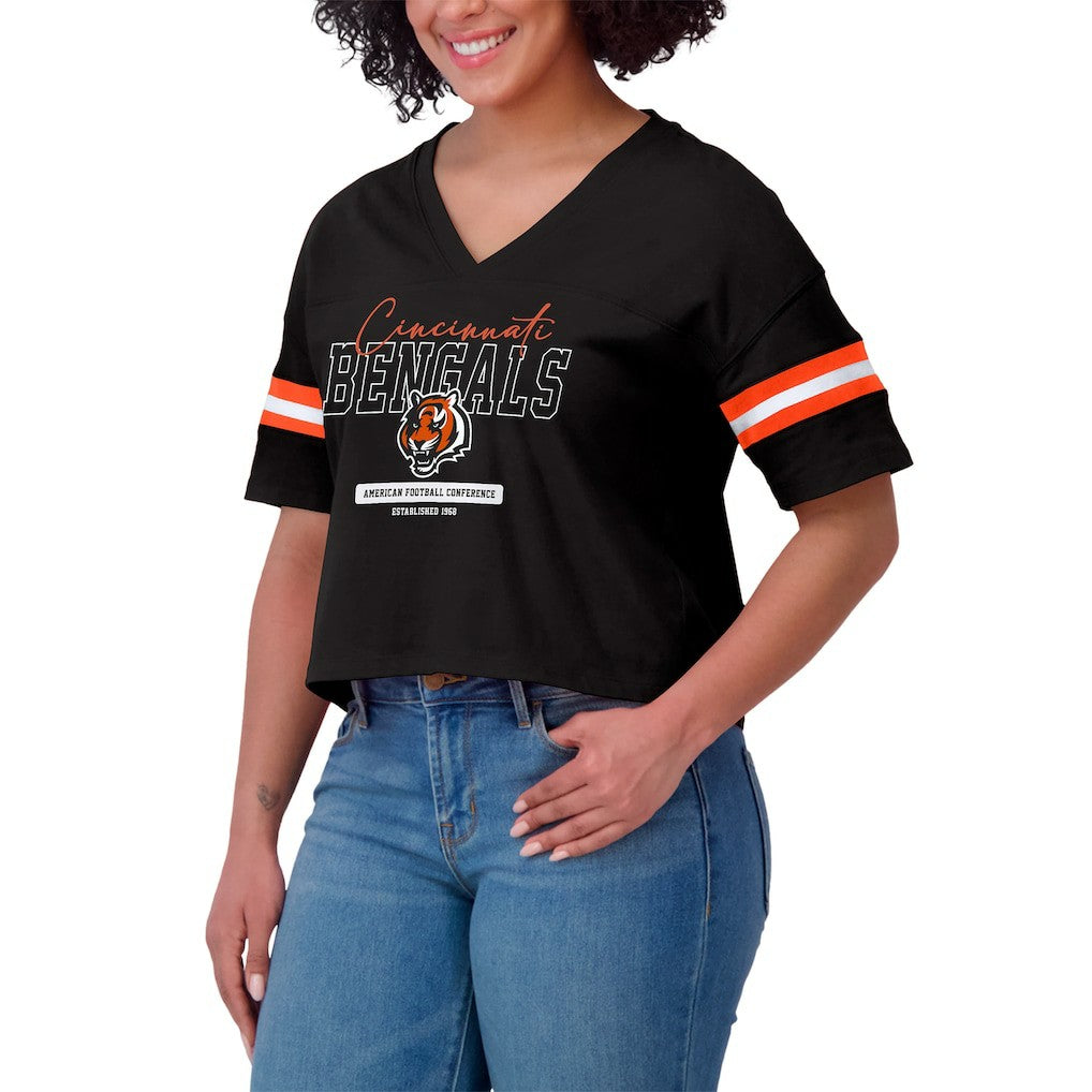 Cincinnati Bengals WEAR by Erin Andrews Women's Color Block Boxy Modest Crop V-Neck T-Shirt Black | NFL