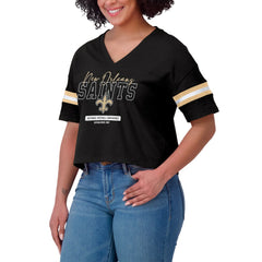 New Orleans Saints WEAR by Erin Andrews Women's Color Block Boxy Modest Crop V-Neck T-Shirt Black | NFL