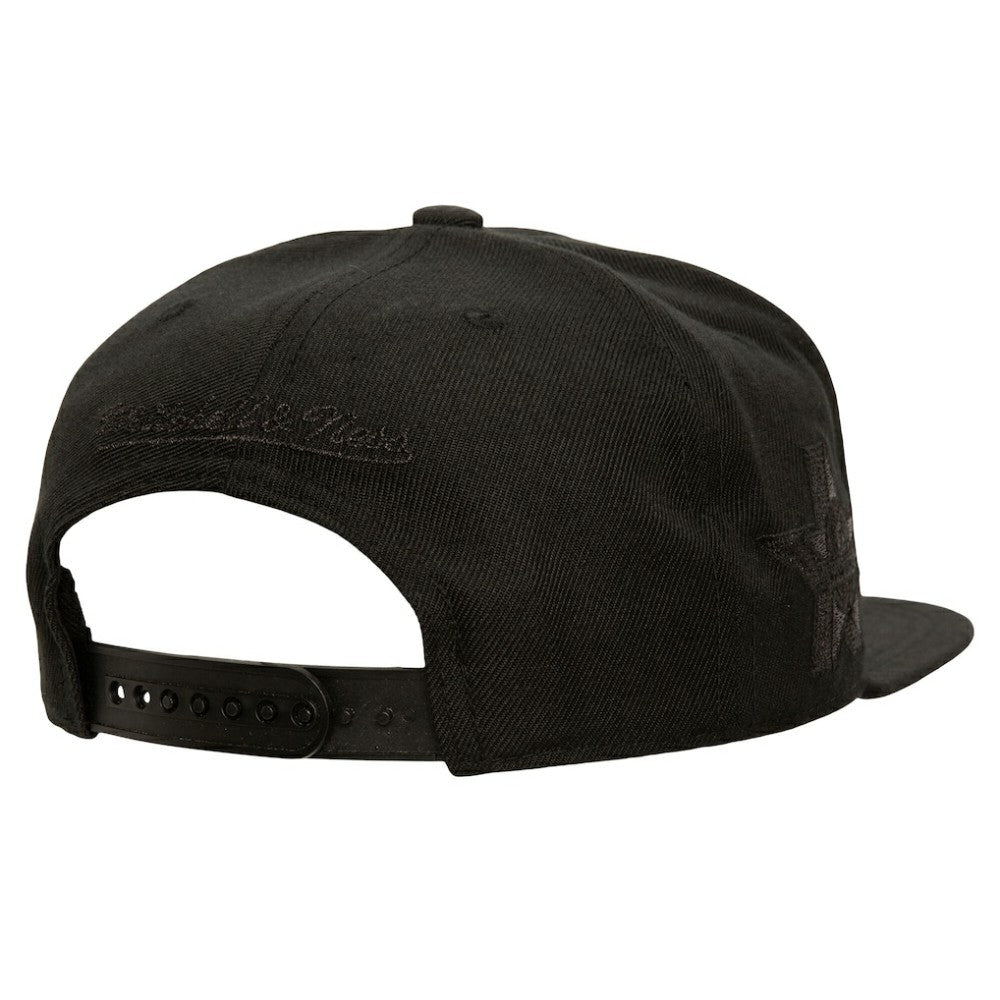 Philadelphia Flyers Mitchell & Ness Soul Strike Pearl Tonal Snapback Hat - Black - NHL
