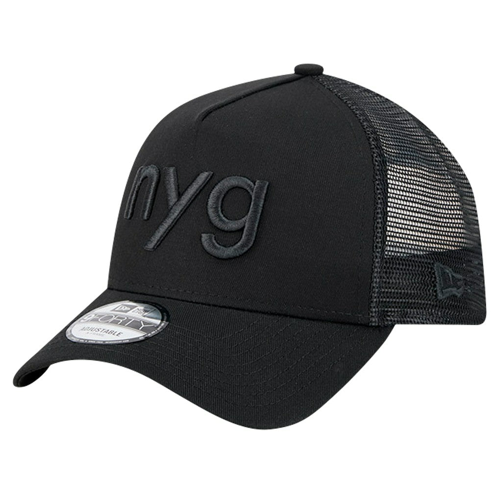 New York Giants New Era Domain 9FORTY A-Frame Trucker Adjustable Hat Black | NFL