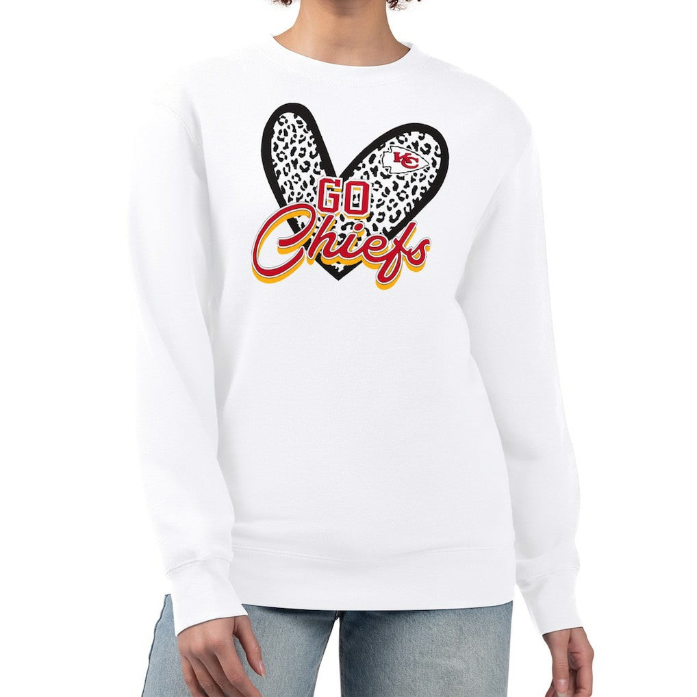 Kansas City Chiefs G-III 4Her by Carl Banks Women's Leopard Heart Pullover Sweatshirt White | NFL