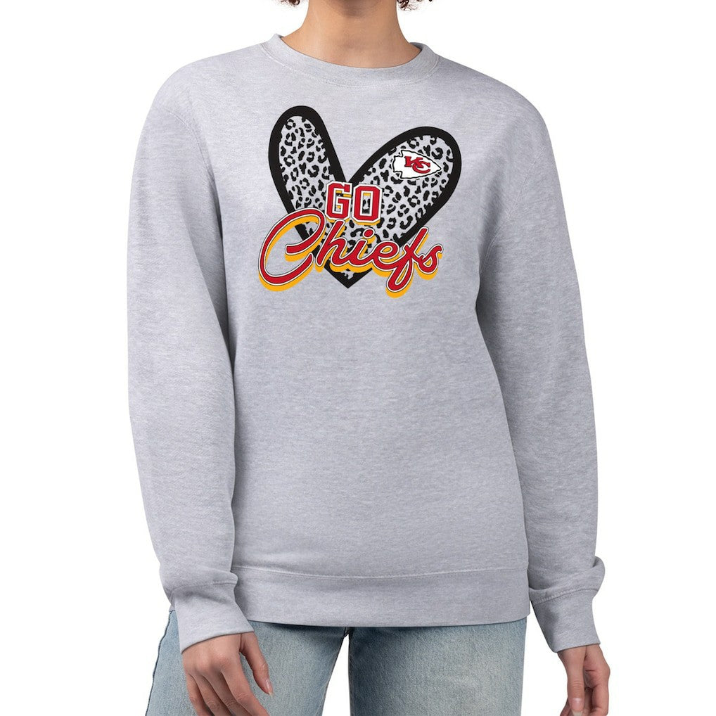 Kansas City Chiefs G-III 4Her by Carl Banks Women's Leopard Heart Pullover Sweatshirt Heather Gray | NFL