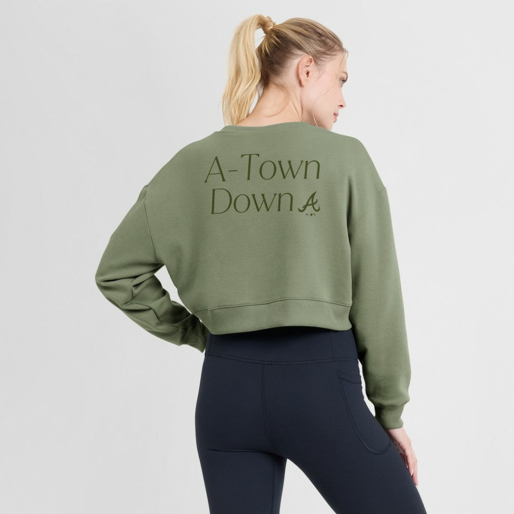Atlanta Braves Fanatics Women's Studio Cropped Pullover Sweatshirt - MLB