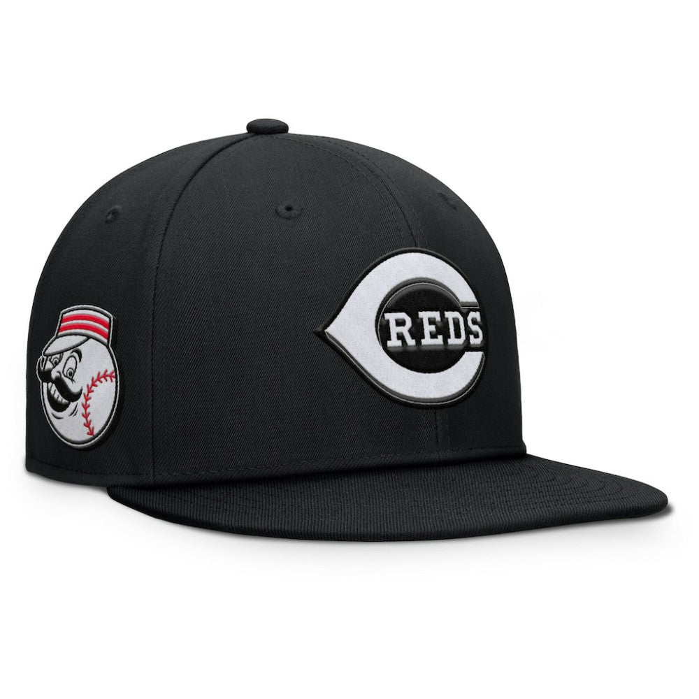 Cincinnati Reds Fanatics Walk-Off Bullpen Snapback Hat - MLB