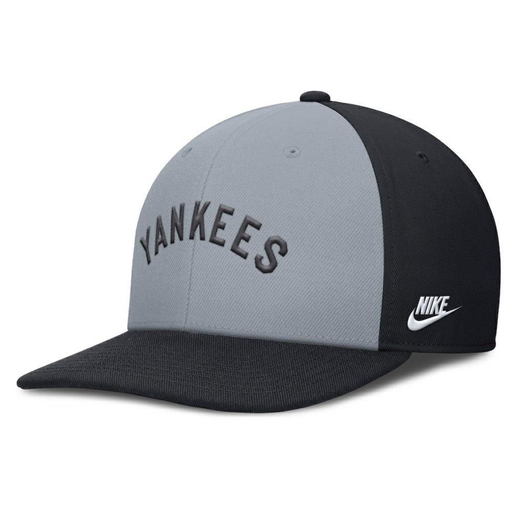 New York Yankees Nike Pro Performance Snapback Hat - MLB