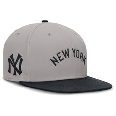 New York Yankees Nike Cooperstown Two-Tone Dri-FIT Round Bill True Fitted Hat - MLB