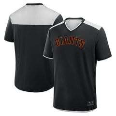 San Francisco Giants Fanatics Walk Off V-Neck T-Shirt - MLB