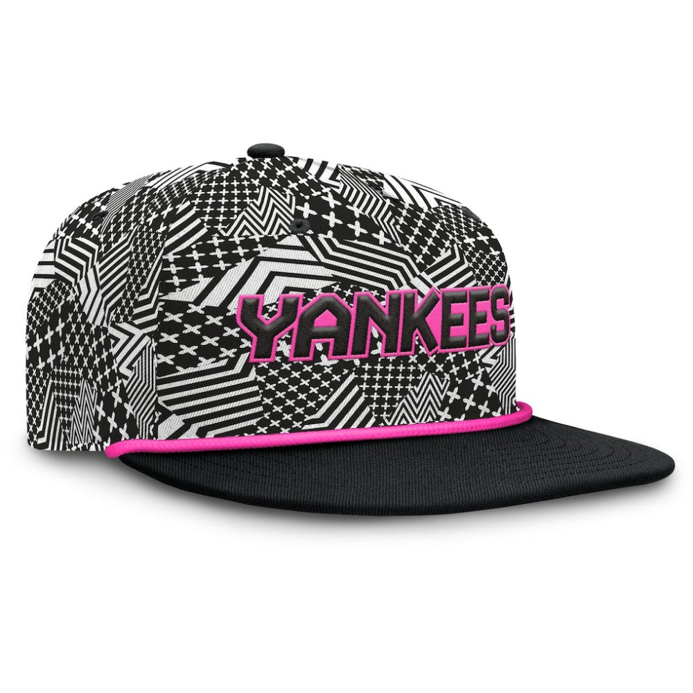 New York Yankees Fanatics Let's Glow Moon Shot Snapback Hat - MLB