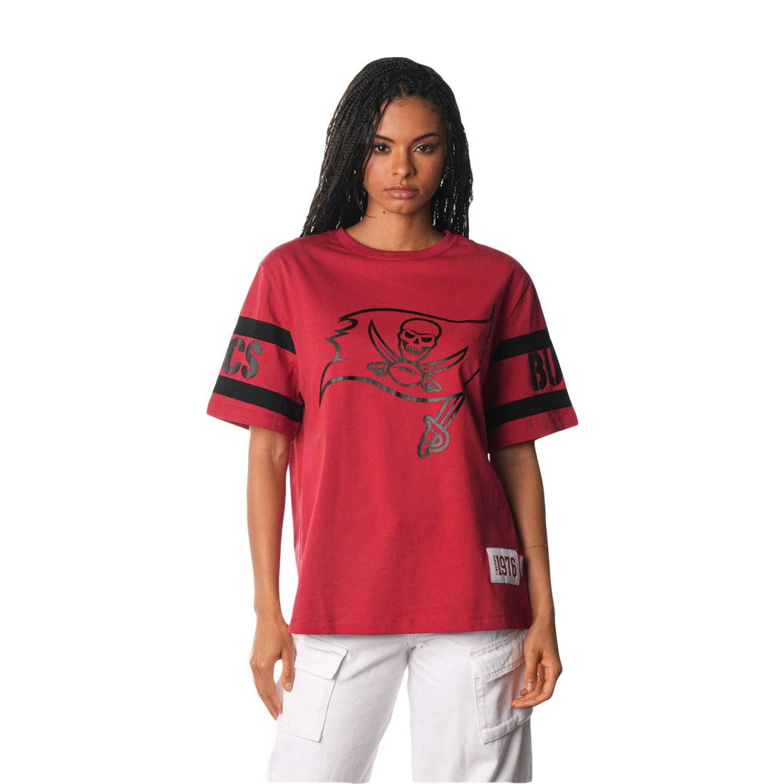 Tampa Bay Buccaneers The Wild Collective Women's Drop Shoulder T-Shirt Red | NFL