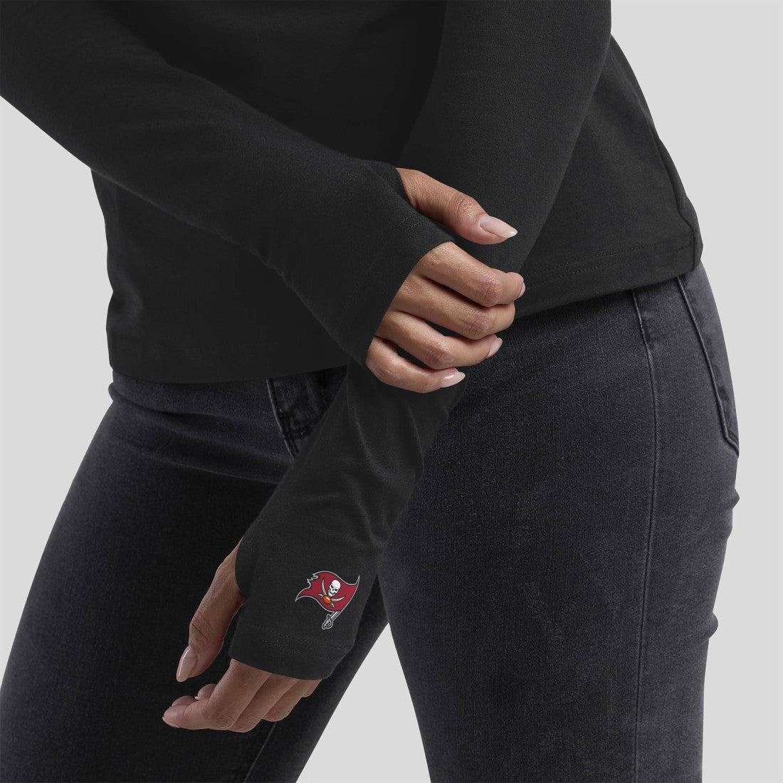 Tampa Bay Buccaneers WEAR by Erin Andrews x Gracie Hunt Women's Mesh Panel Long Sleeve T-Shirt Black | NFL