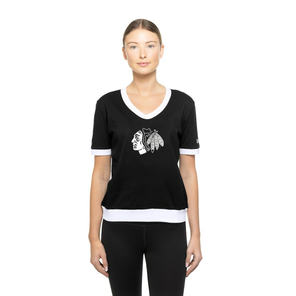 Chicago Blackhawks New Era Women's Game Day Rhinestuds T-Shirt - Black - NHL