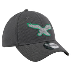 Philadelphia Eagles New Era Throwback Logo Main 39THIRTY Flex Hat Graphite | NFL