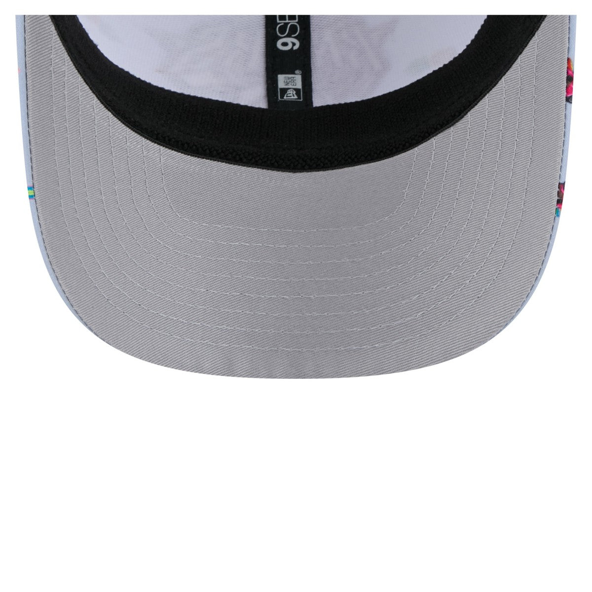 New York Knicks Adventure Aloha Pattern 9SEVENTY Stretch-Snap Hat Light Blue/Gray - NBA