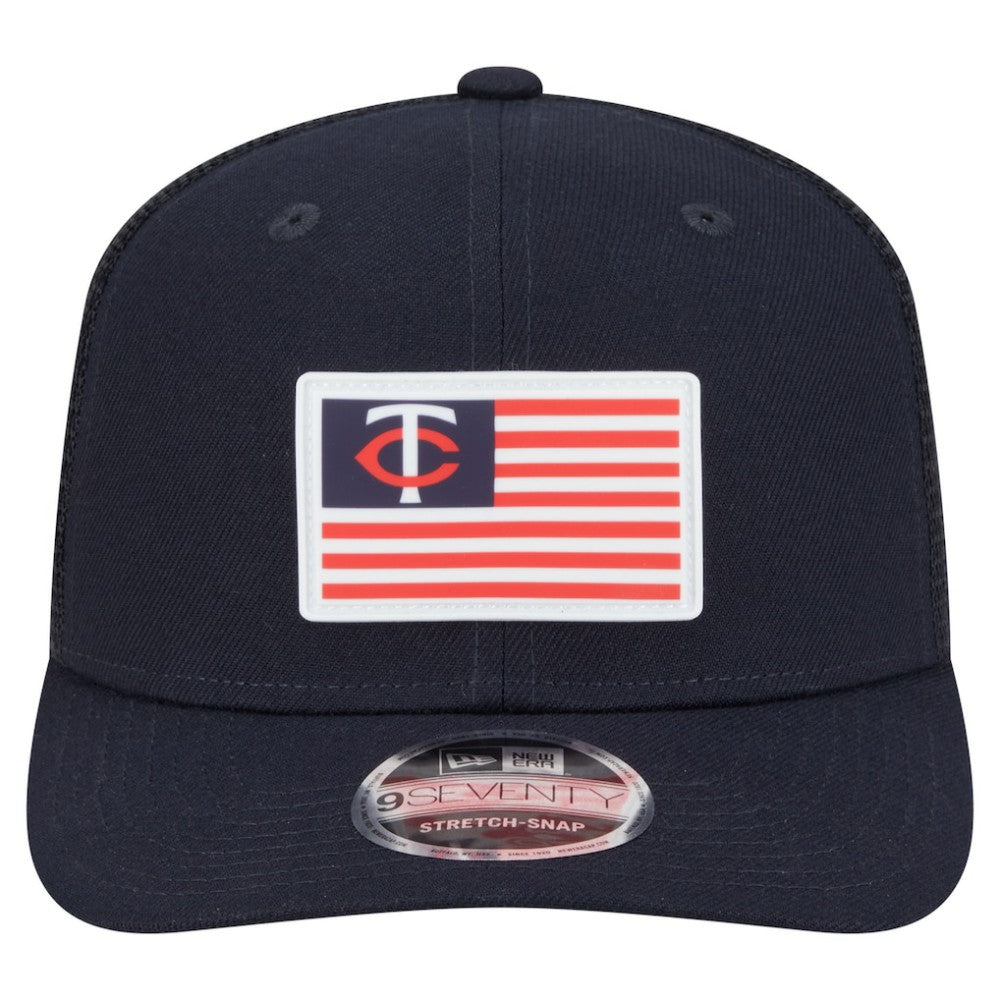 Minnesota Twins New Era Flag 9SEVENTY Stretch-Snap Hat - MLB
