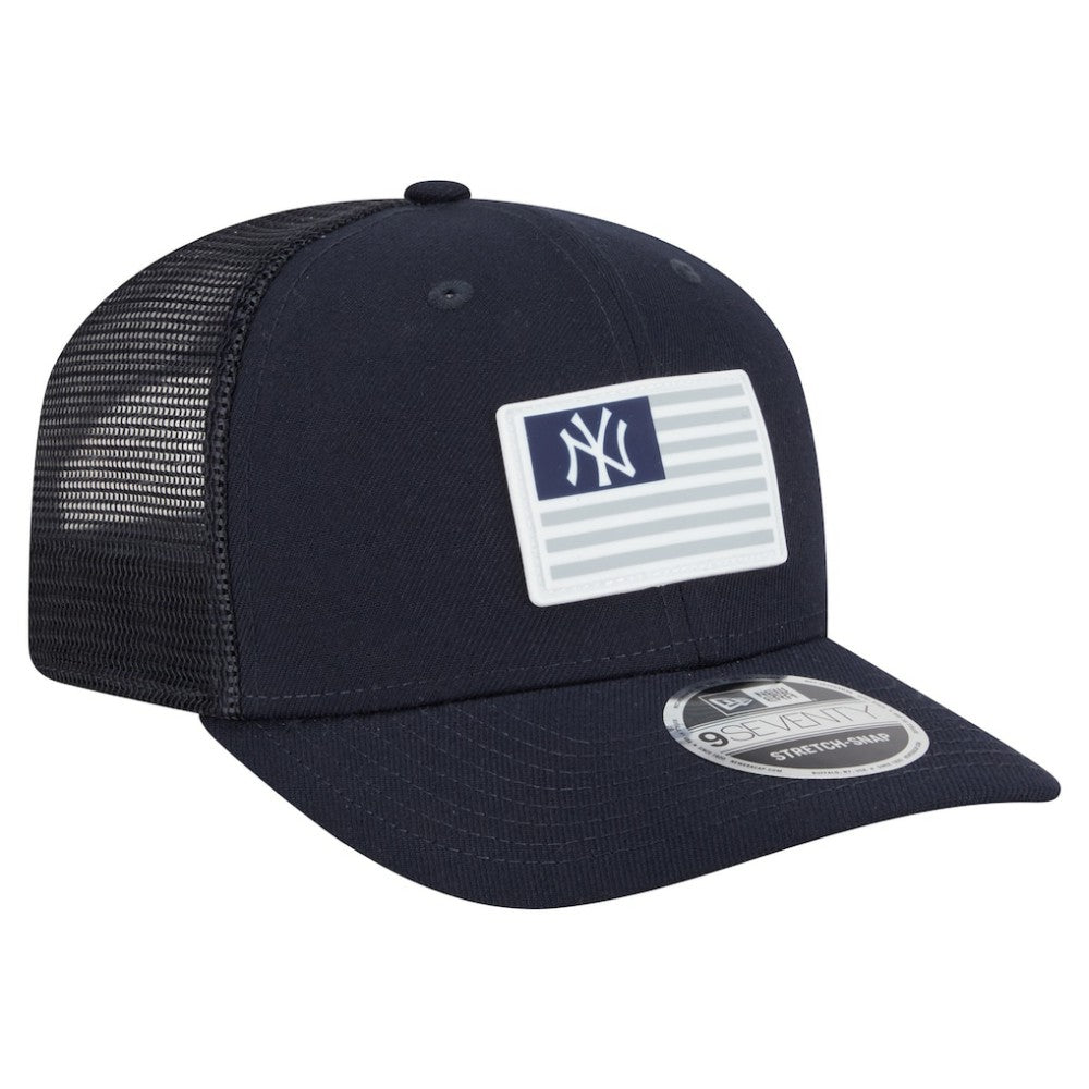 New York Yankees New Era Flag 9SEVENTY Stretch-Snap Hat - MLB