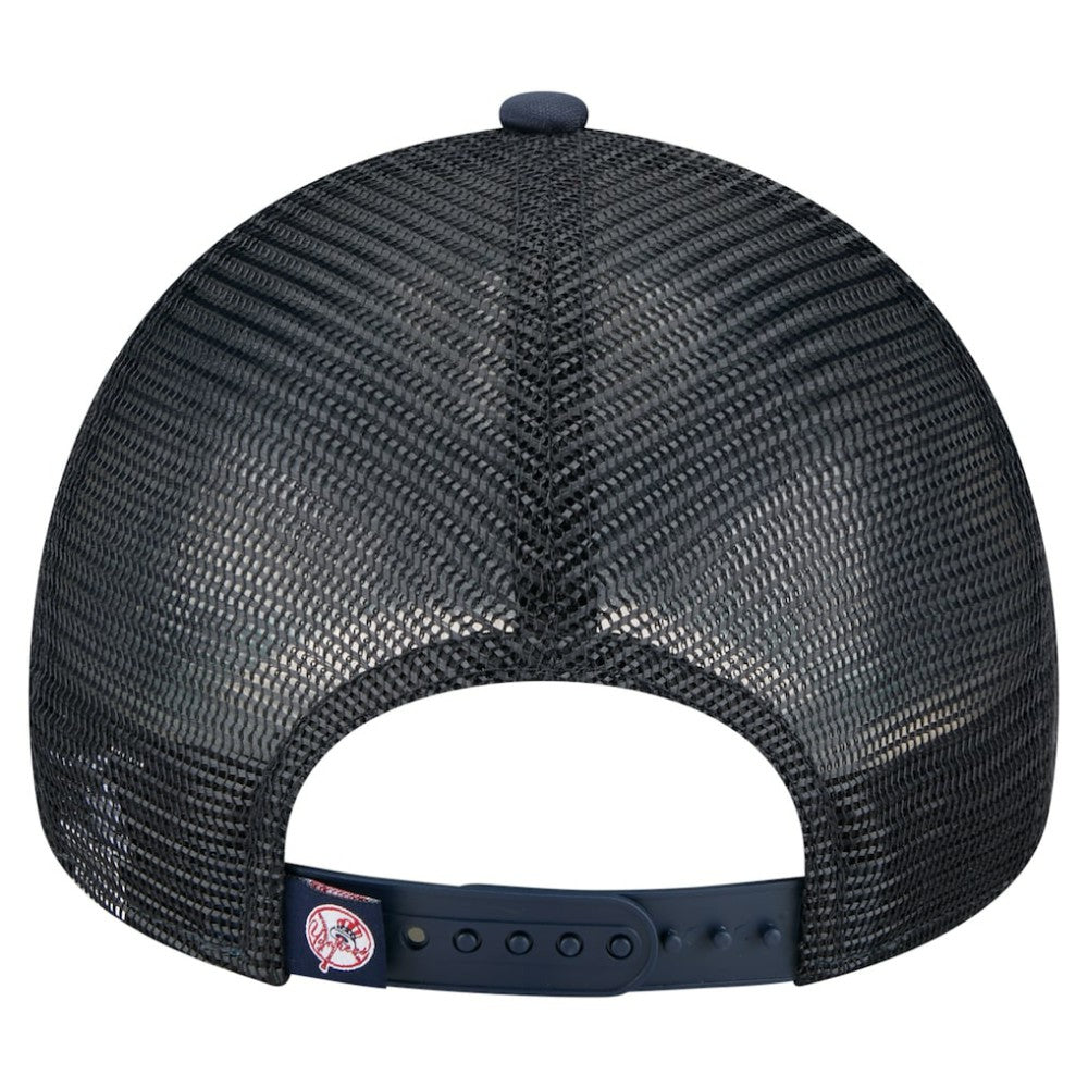 New York Yankees New Era Distressed 9FORTY A-Frame Adjustable Trucker Hat - MLB