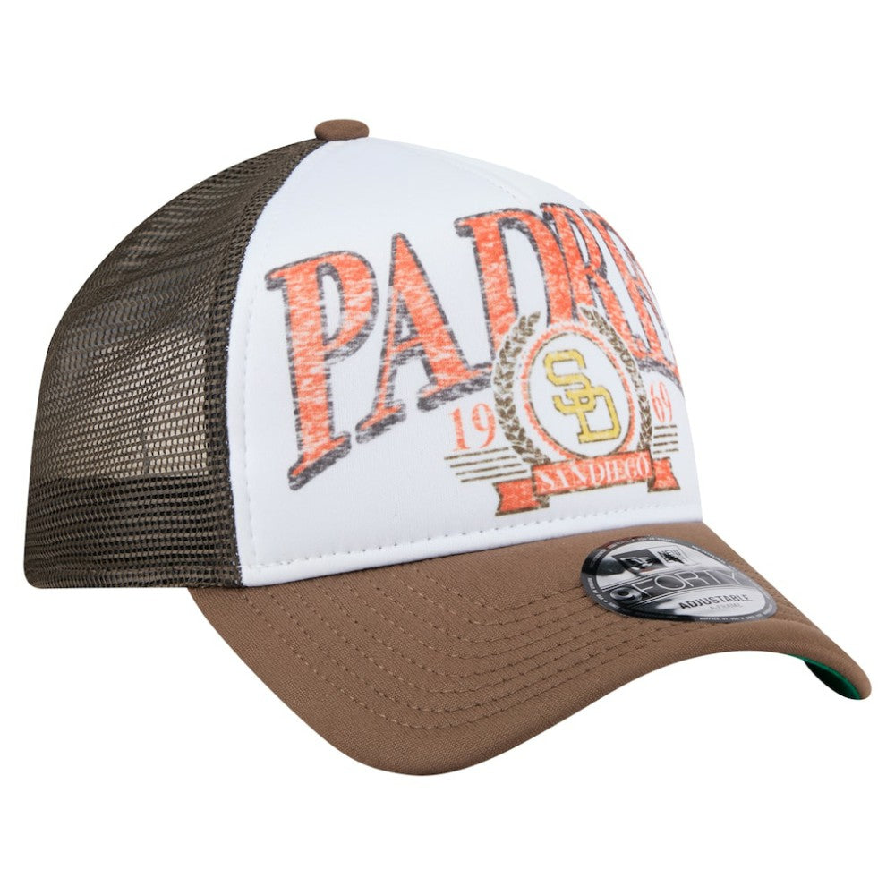 San Diego Padres New Era Distressed 9FORTY A-Frame Adjustable Trucker Hat - MLB