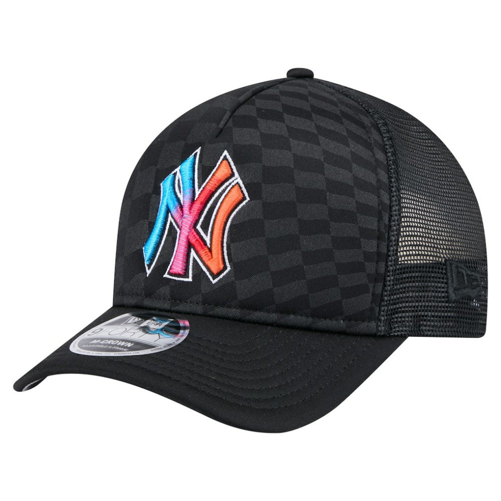 New York Yankees New Era Gradient 9FORTY A-Frame M-Crown Trucker Adjustable Hat - MLB