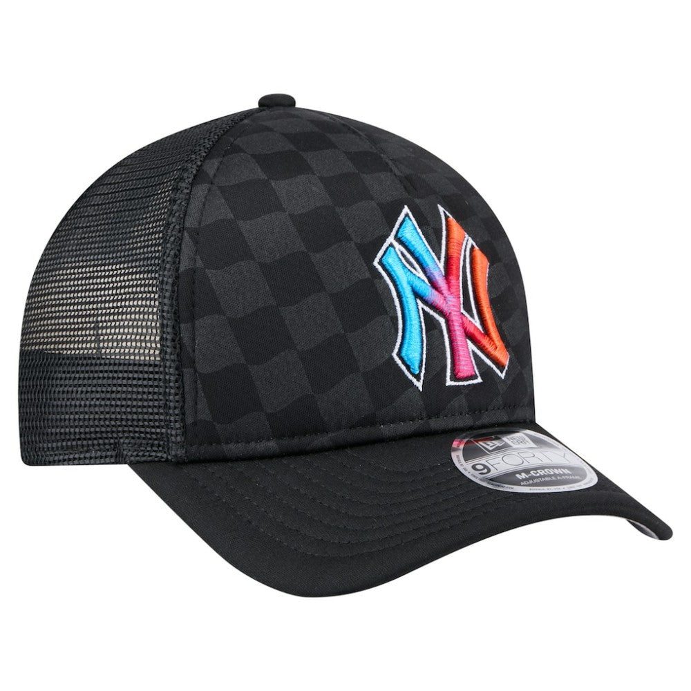 New York Yankees New Era Gradient 9FORTY A-Frame M-Crown Trucker Adjustable Hat - MLB