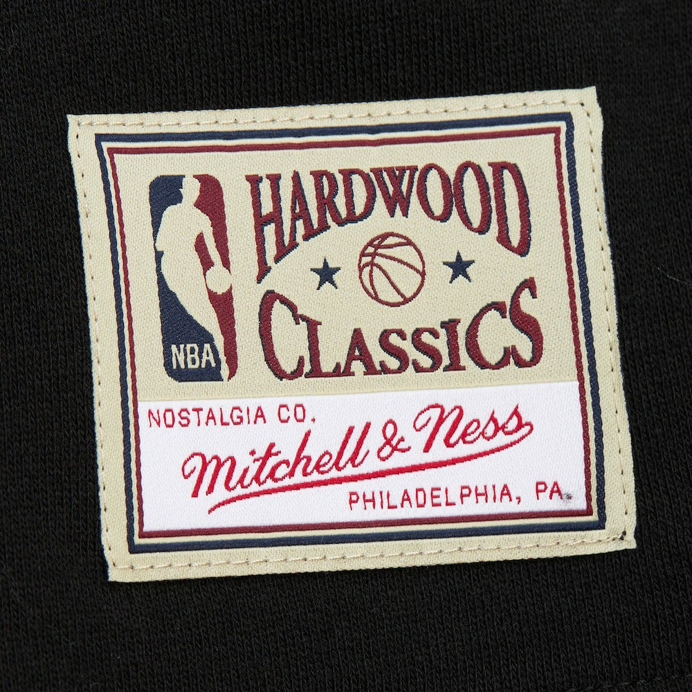 Chicago Bulls Women's Hardwood Classics Cropped Pullover Hoodie Black - NBA