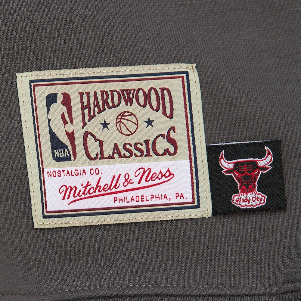 Chicago Bulls Women's Hardwood Classics Lightweight Pullover Sweatshirt Charcoal - NBA
