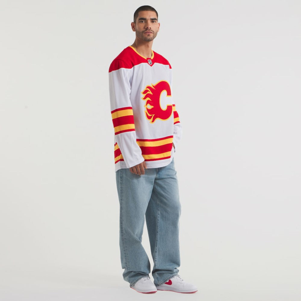 Calgary Flames Fanatics Away Premium Jersey - White - NHL
