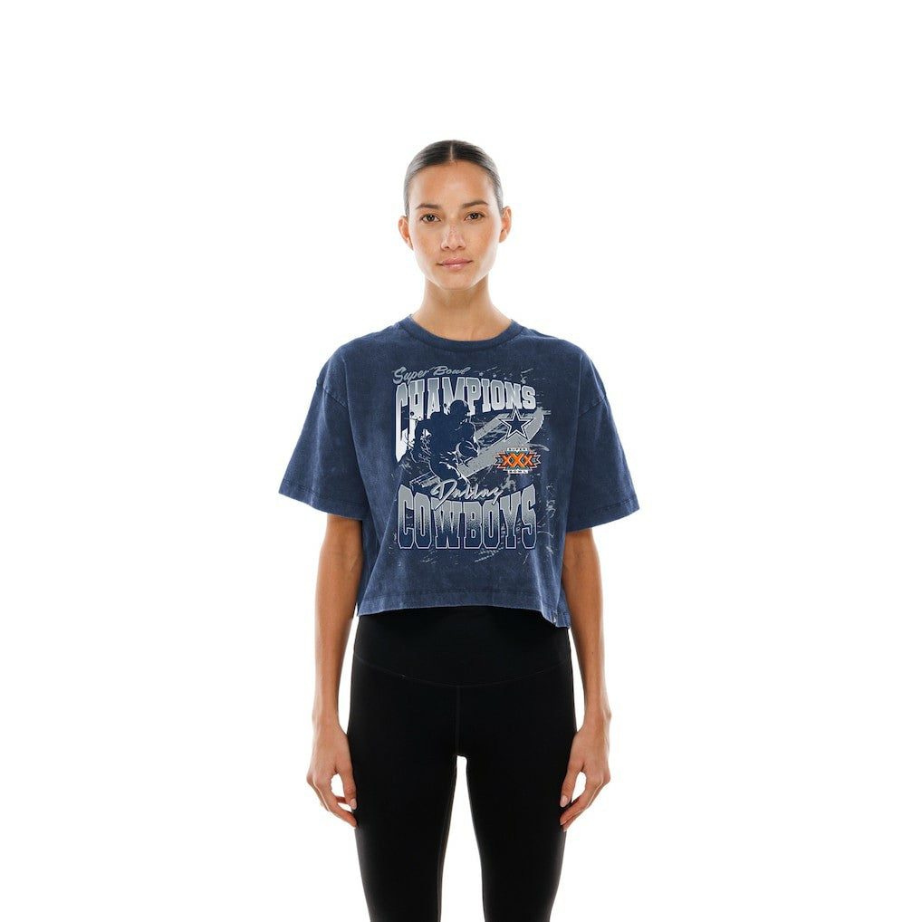 Dallas Cowboys New Era Women's Cropped Boxy Sport Classics Mineral Wash T-Shirt Navy | NFL