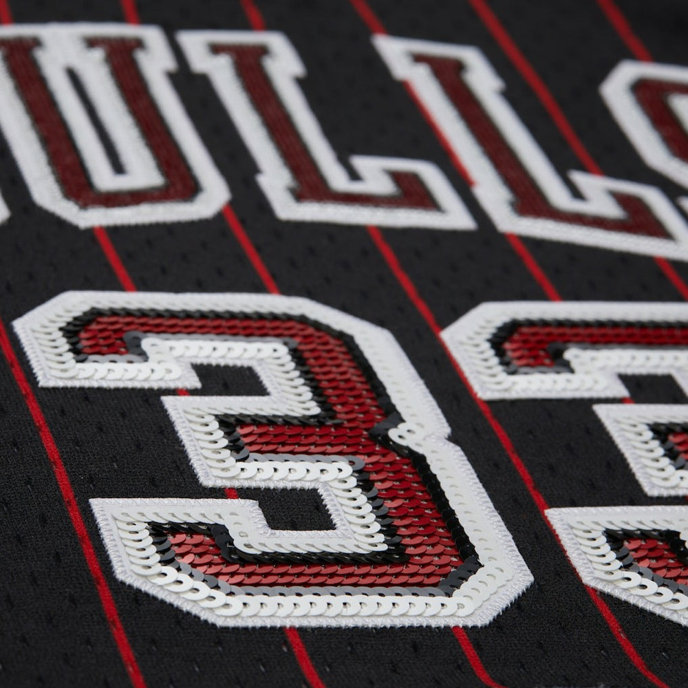 Scottie Pippen Chicago Bulls x DANNIJO Women's Fashion Cropped Basketball Jersey Black - NBA