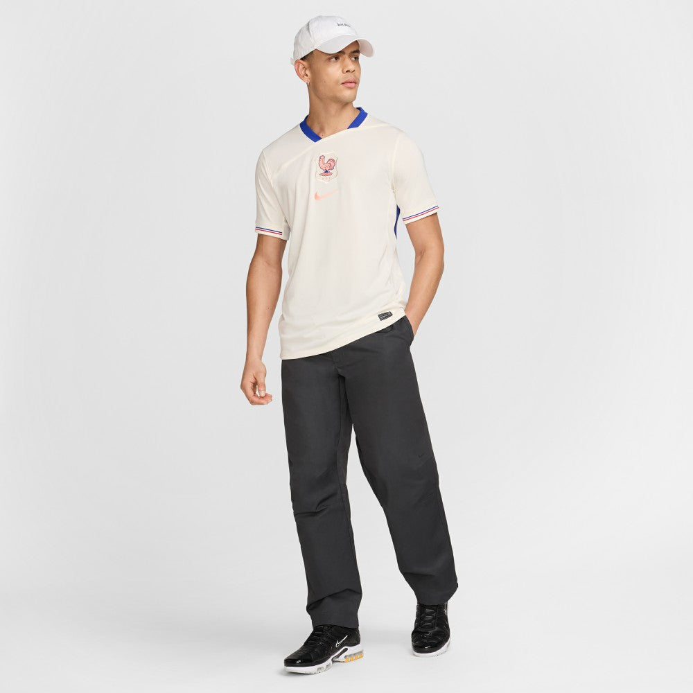 France Women's National Team 2025/26 Away Replica Jersey Cream | Nike Online