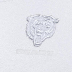 Chicago Bears Antigua Women's Victory Crew Pullover Sweatshirt White | NFL