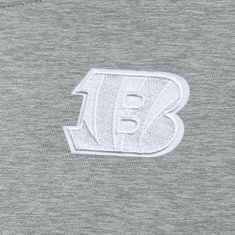 Cincinnati Bengals Antigua Women's Victory Crew Pullover Sweatshirt Heather Gray | NFL