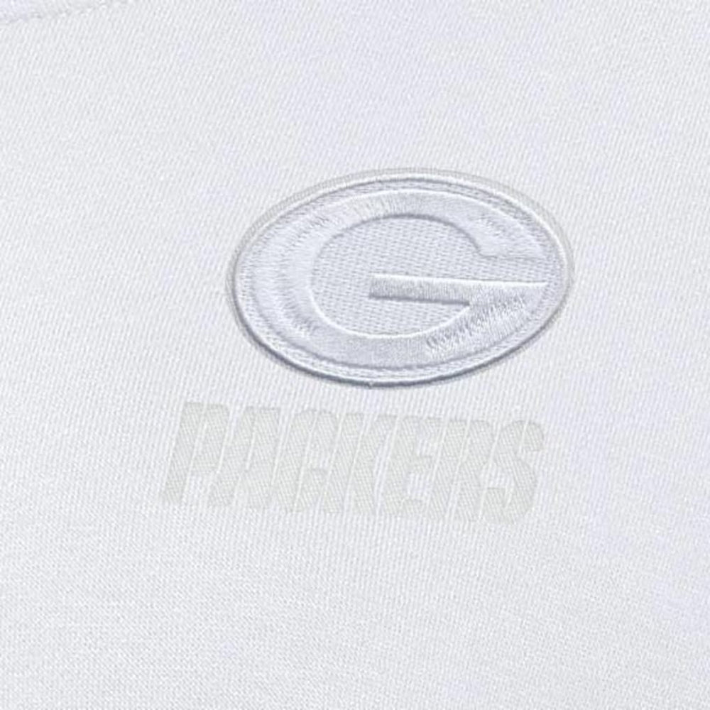 Green Bay Packers Antigua Women's Victory Crew Pullover Sweatshirt White | NFL
