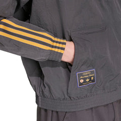 Manchester United Terrace Icons Half-Zip Jacket Gray | Adidas Online