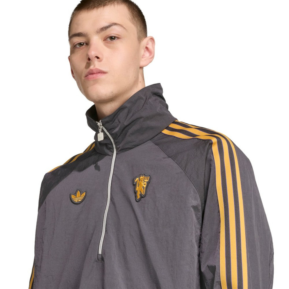 Manchester United Terrace Icons Half-Zip Jacket Gray | Adidas Online
