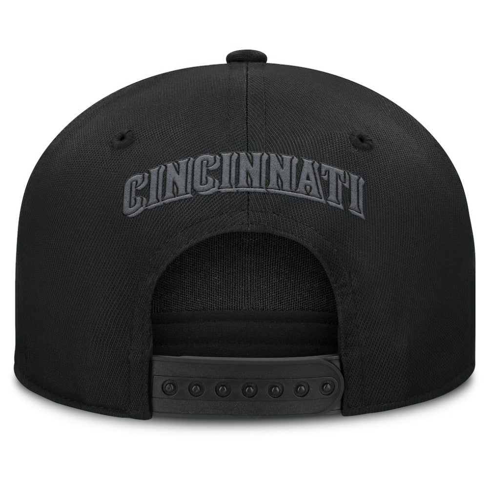 Cincinnati Reds Fanatics Platoon Snapback Hat - MLB