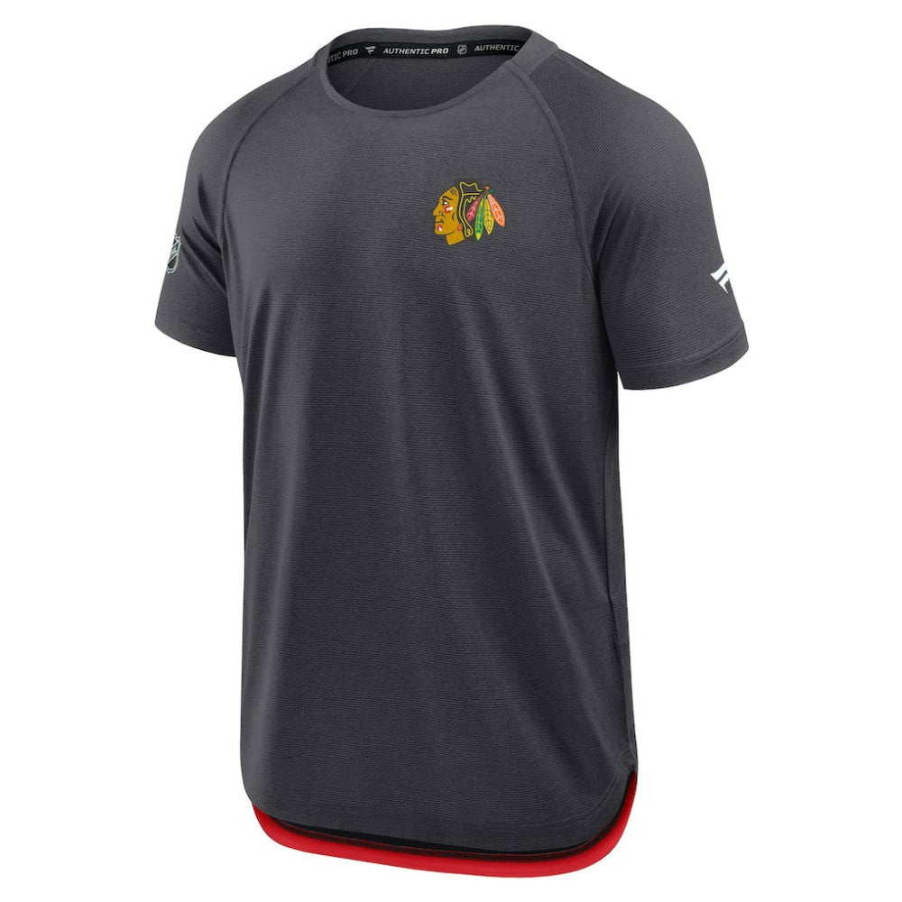 Chicago Blackhawks Fanatics Authentic Pro Rink Raglan Performance T-Shirt - Charcoal - NHL