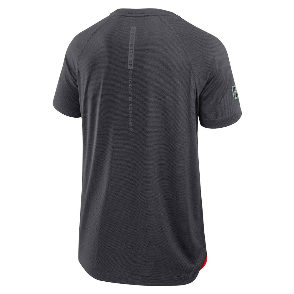Chicago Blackhawks Fanatics Authentic Pro Rink Raglan Performance T-Shirt - Charcoal - NHL