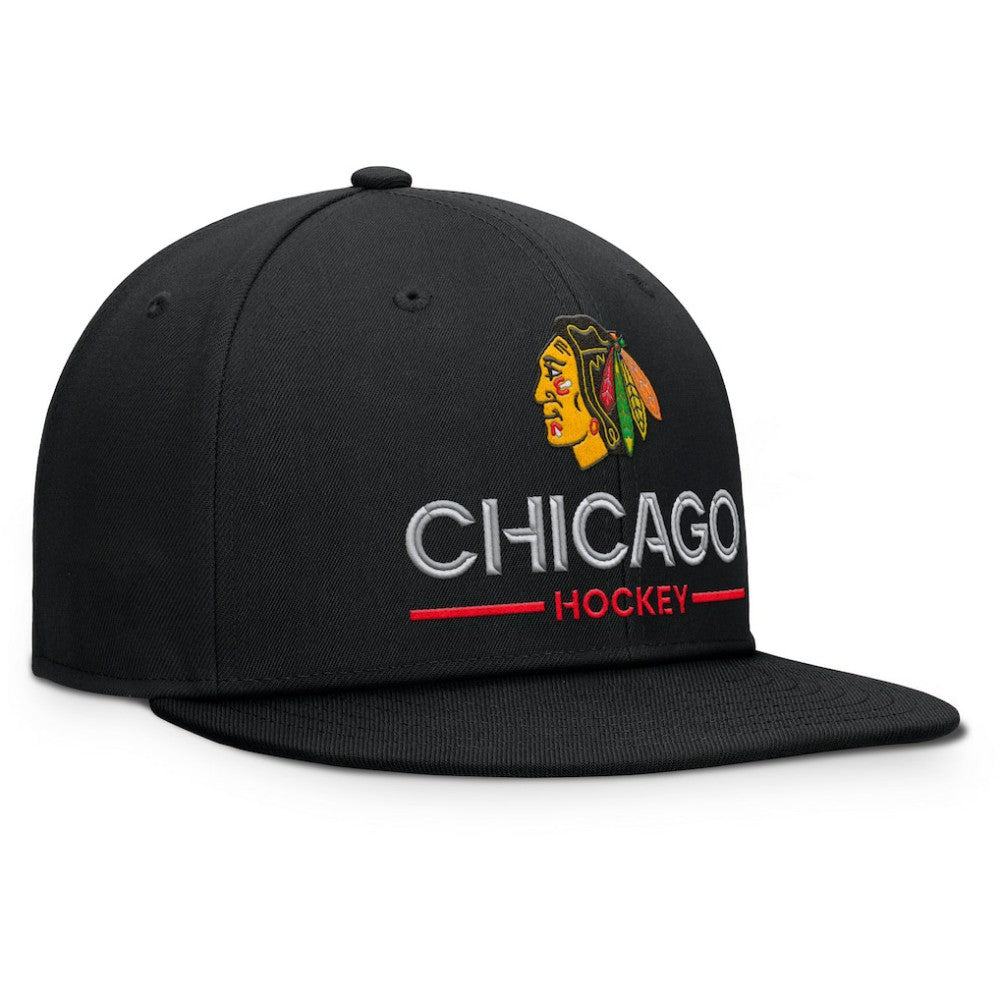 Chicago Blackhawks Fanatics Authentic Pro Rink Lockup Snapback Hat - Black - NHL