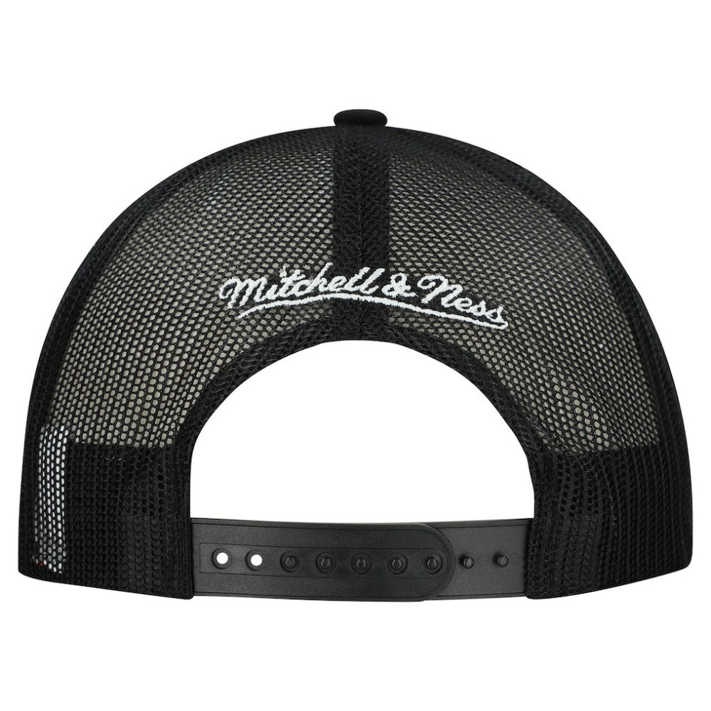 Chicago Blackhawks Mitchell & Ness Gridlock Trucker Adjustable Hat - White/Black - NHL