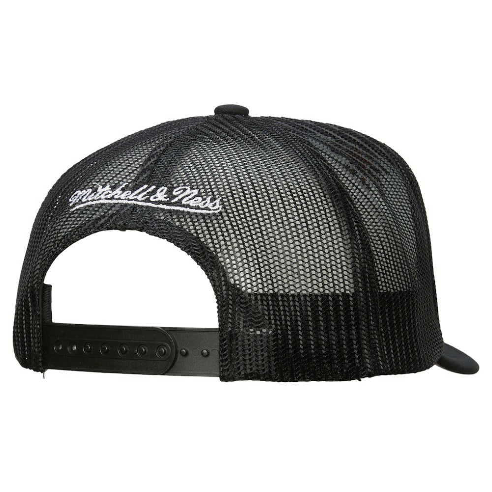Boston Bruins Mitchell & Ness Gridlock Trucker Adjustable Hat - White/Black - NHL