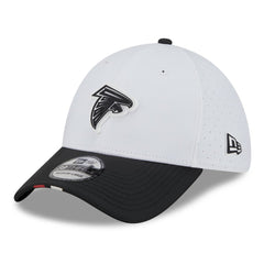 Atlanta Falcons New Era 2025 NFL Training Camp 39THIRTY Flex Hat White/Black | NFL