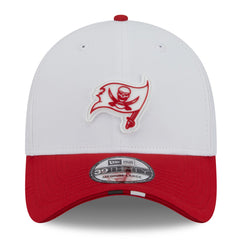 Tampa Bay Buccaneers New Era 2025 NFL Training Camp 39THIRTY Flex Hat White/Red | NFL
