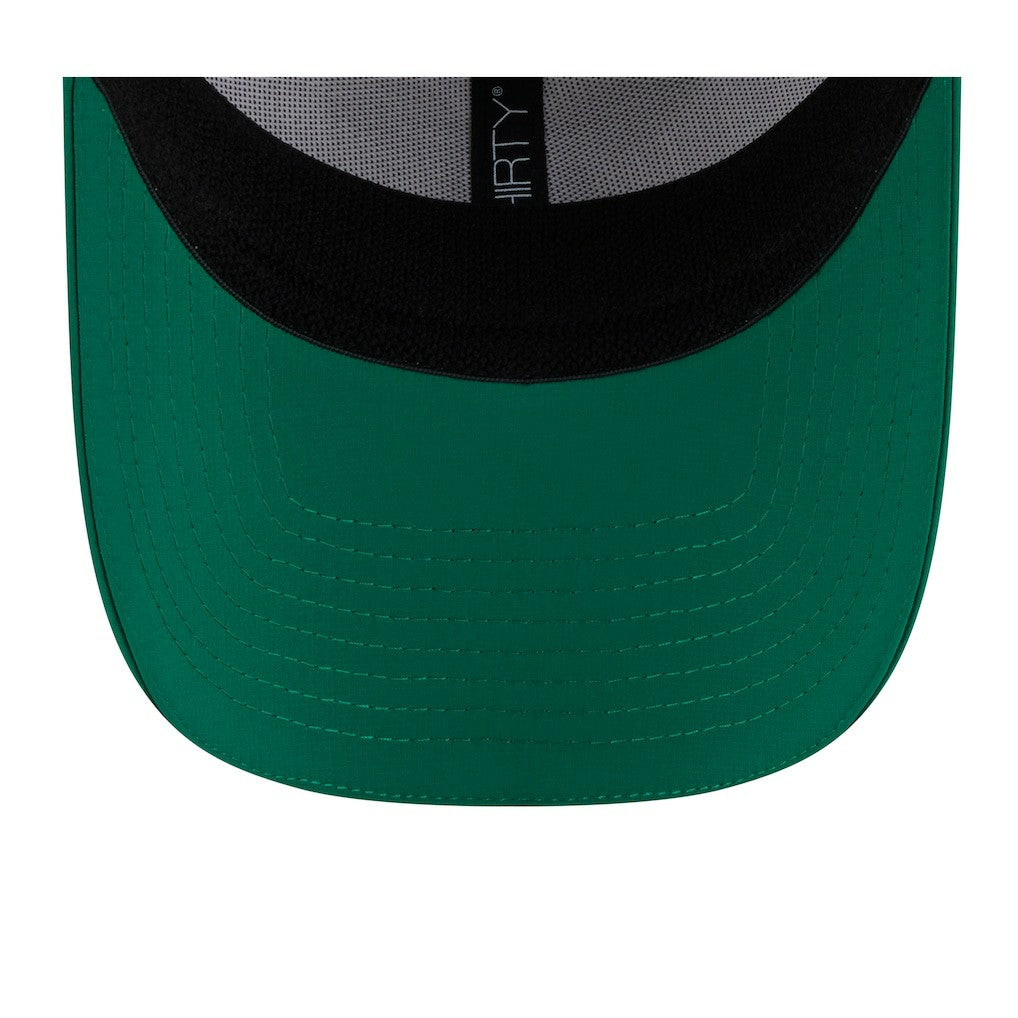 Philadelphia Eagles New Era 2025 NFL Training Camp Throwback Logo 39THIRTY Flex Hat White/Kelly Green | NFL