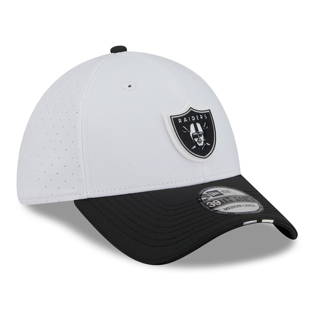 Las Vegas Raiders New Era 2025 NFL Training Camp 39THIRTY Flex Hat White/Black | NFL