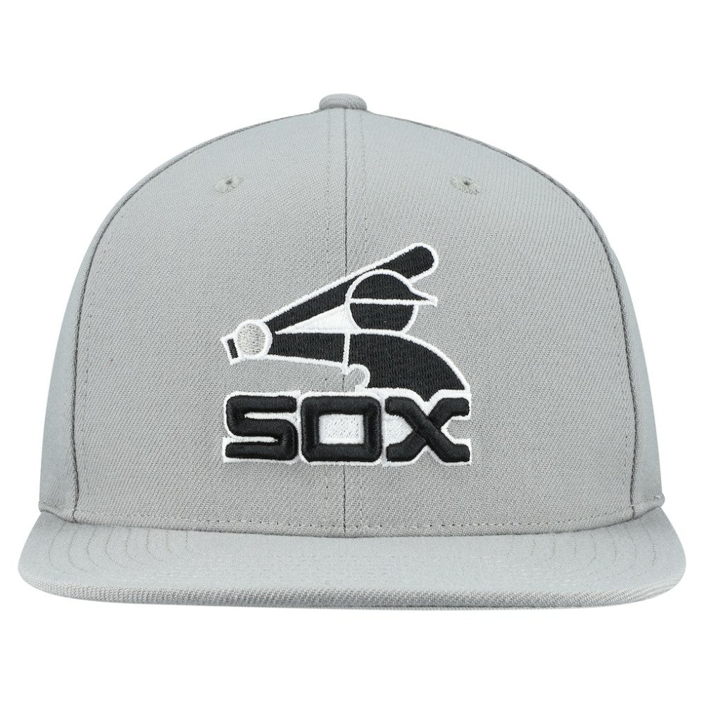 Chicago White Sox Mitchell & Ness Cooperstown Collection Basic Flip Snapback Hat - MLB
