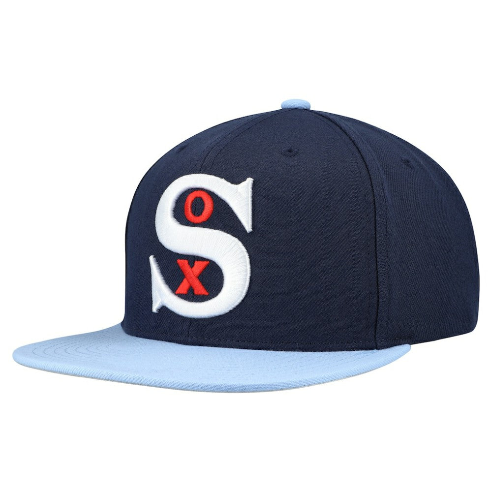 Chicago White Sox Mitchell & Ness Cooperstown Collection Basic Flip Snapback Hat - MLB